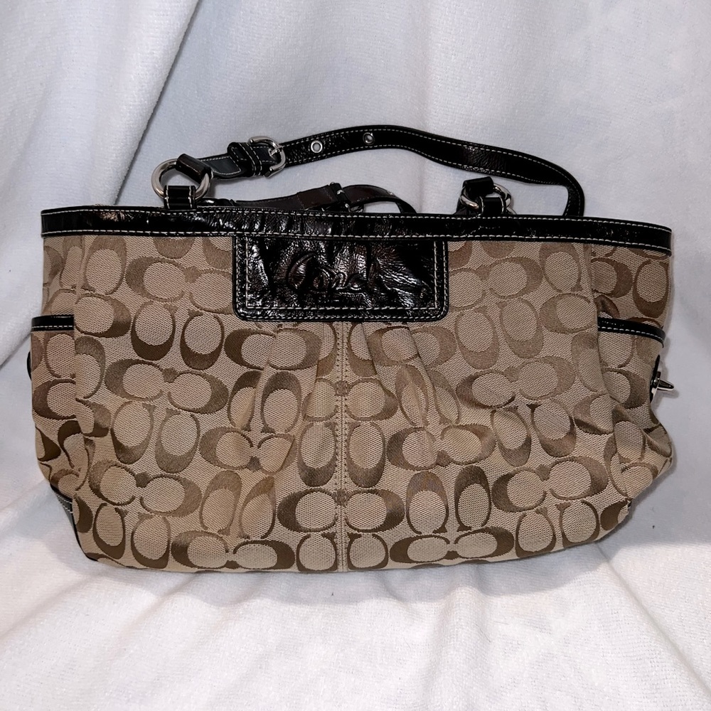 Coach signature tote in dark brown, lilac interior (F17725)